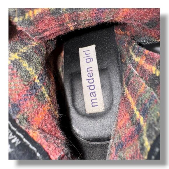 Madden Girl Black Lace-Up Platform Ankle Boots Women's Size 8M - Picture 8 of 9